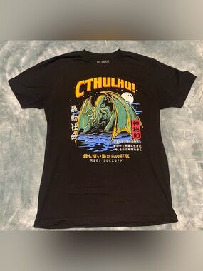 Riot Society Cthulhu Graphic Tee – Japanese Style Art – Size M – Black